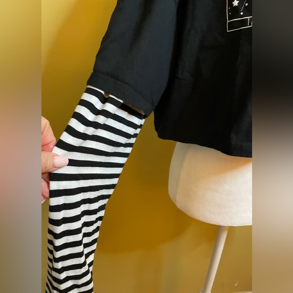 Mock Turtleneck Long Sleeve Top- M - Picture 7 of 11